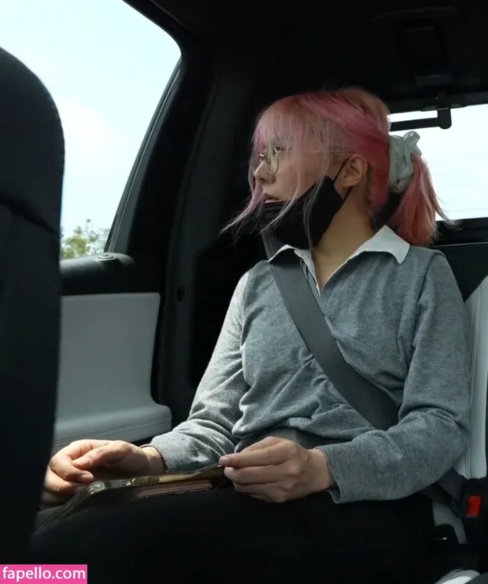 LilyPichu Onlyfans Photo Gallery 