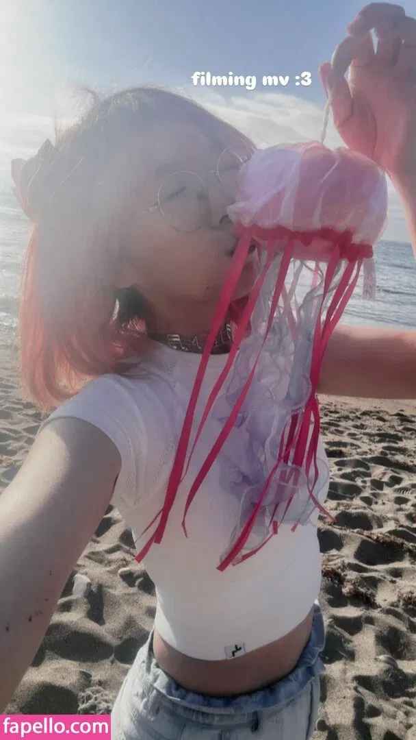 LilyPichu Onlyfans Photo Gallery 