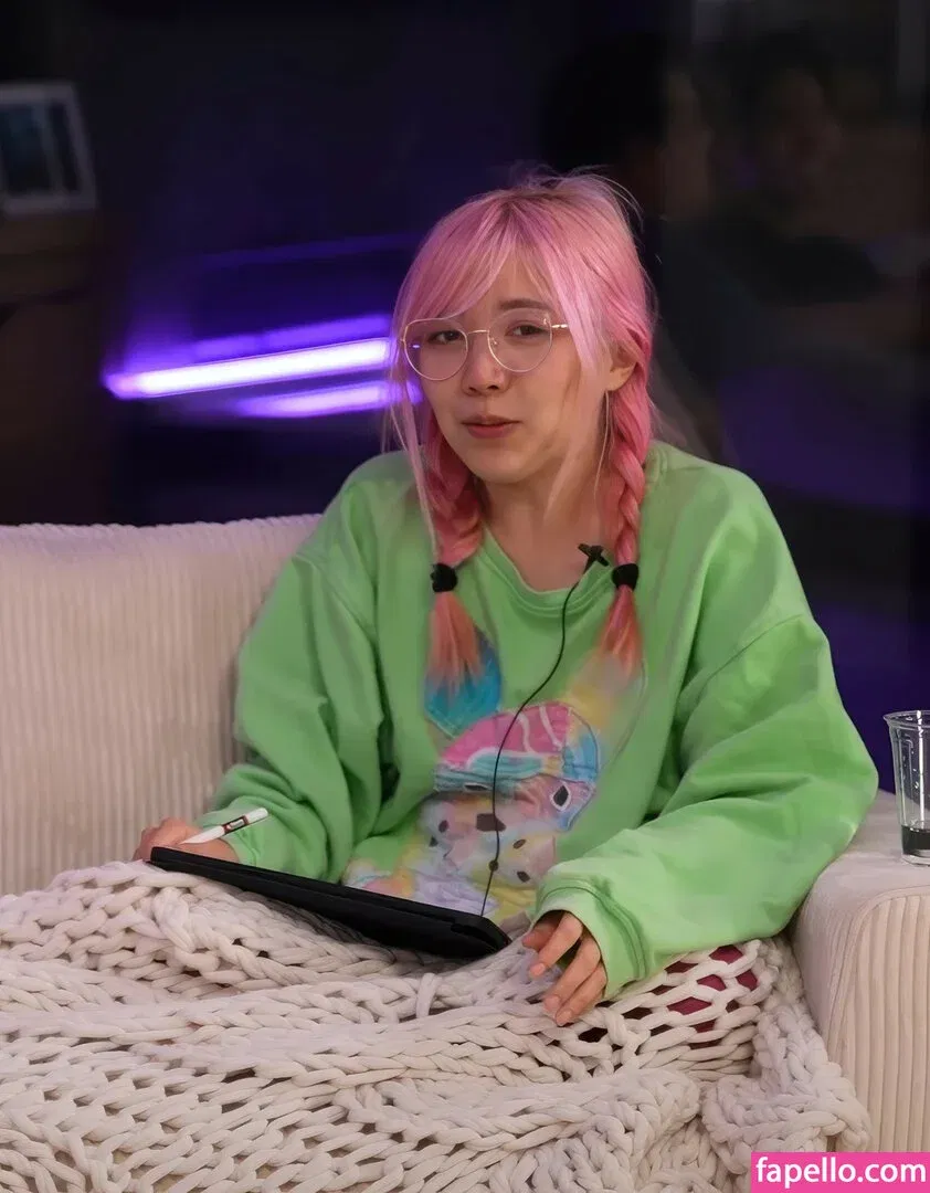 LilyPichu Onlyfans Photo Gallery 