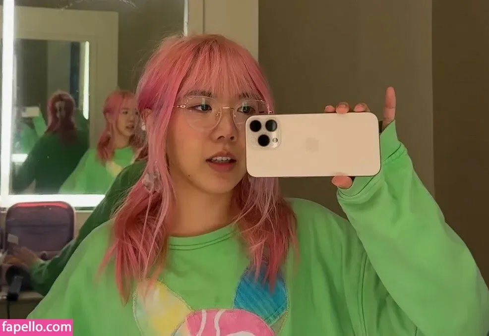 LilyPichu Onlyfans Photo Gallery 