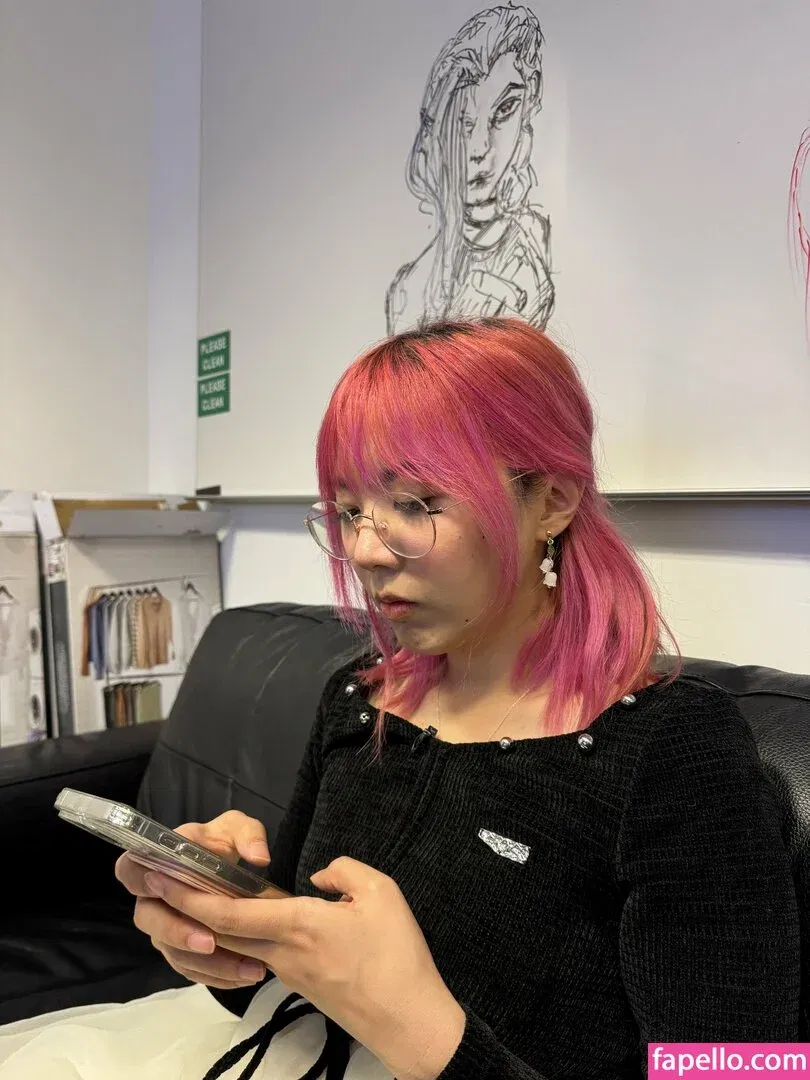 LilyPichu Onlyfans Photo Gallery 