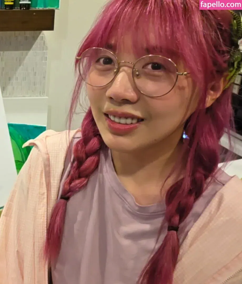 LilyPichu Onlyfans Photo Gallery 