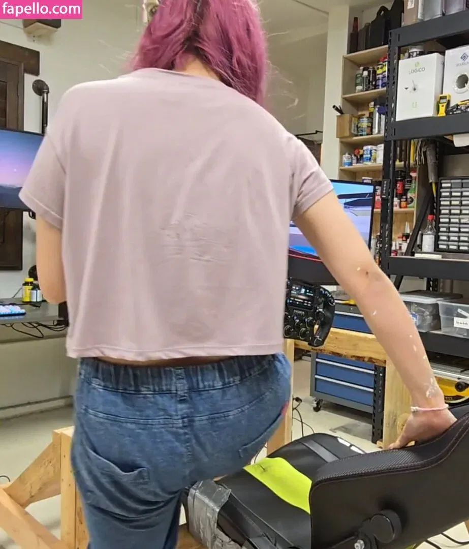 LilyPichu Onlyfans Photo Gallery 