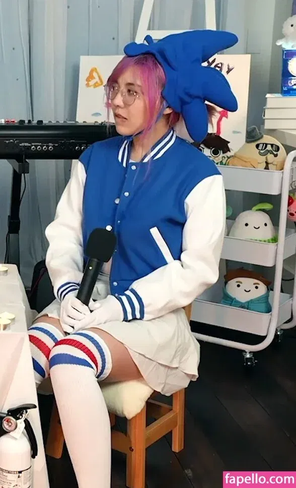 LilyPichu Onlyfans Photo Gallery 