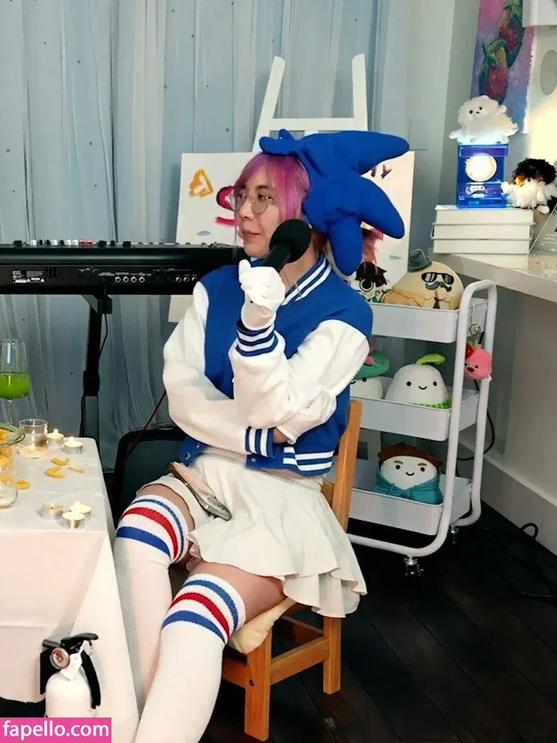 LilyPichu Onlyfans Photo Gallery 