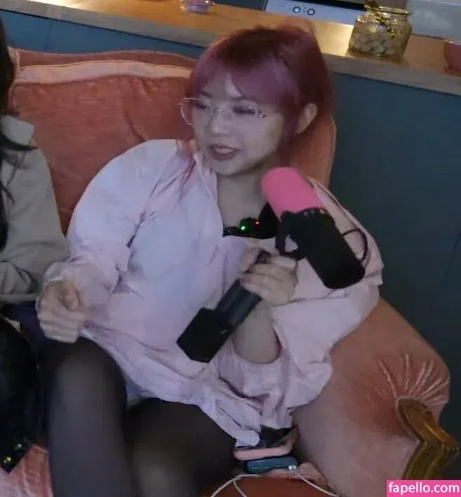 LilyPichu Onlyfans Photo Gallery 