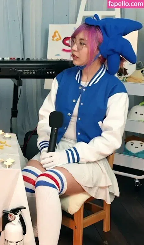 LilyPichu Onlyfans Photo Gallery 