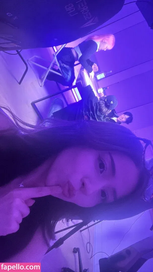 LilyPichu Onlyfans Photo Gallery 