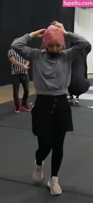 LilyPichu Onlyfans Photo Gallery 