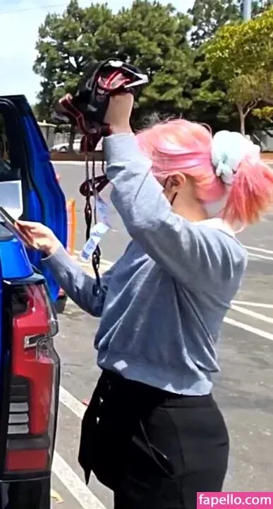 LilyPichu Onlyfans Photo Gallery 