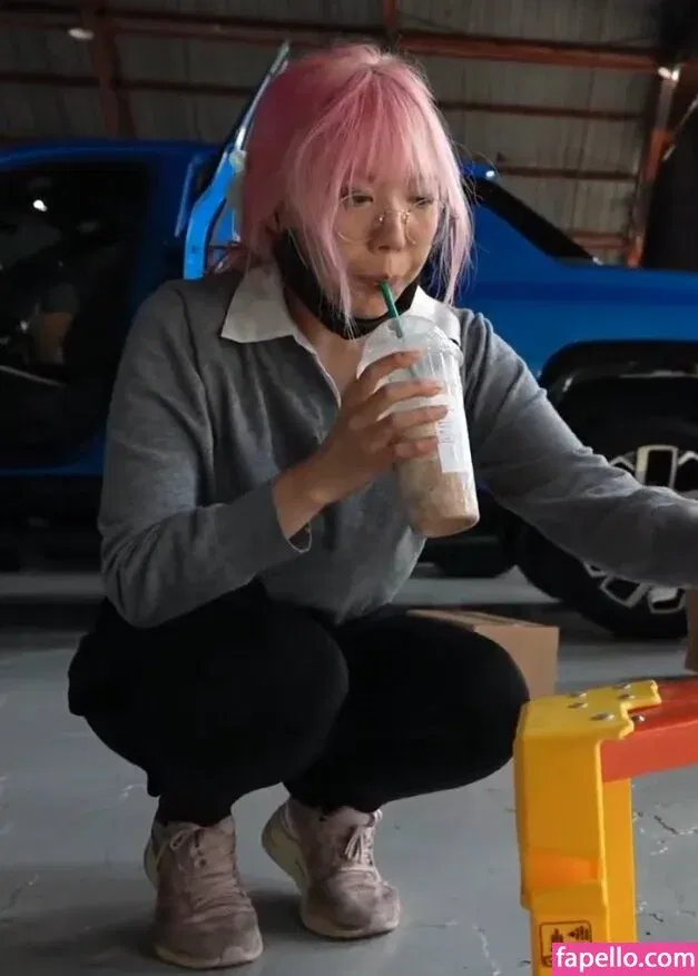 LilyPichu Onlyfans Photo Gallery 