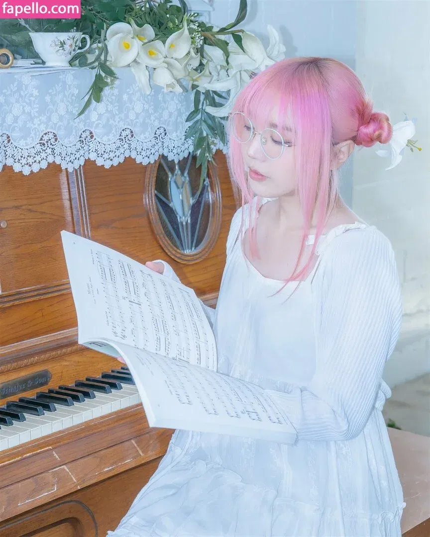 LilyPichu Onlyfans Photo Gallery 