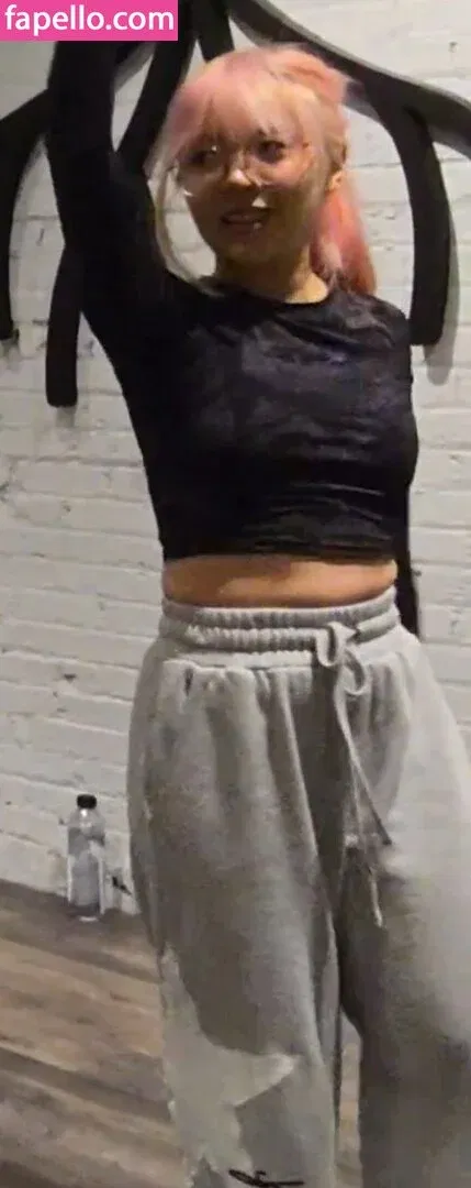 LilyPichu Onlyfans Photo Gallery 