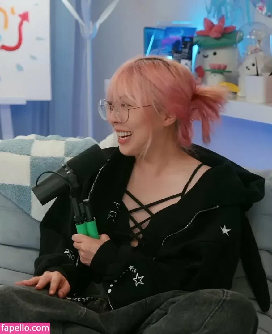 LilyPichu Onlyfans Photo Gallery 