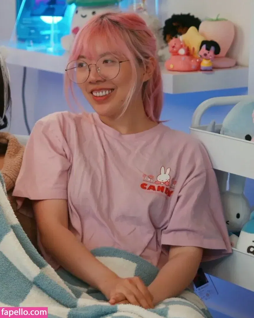 LilyPichu Onlyfans Photo Gallery 