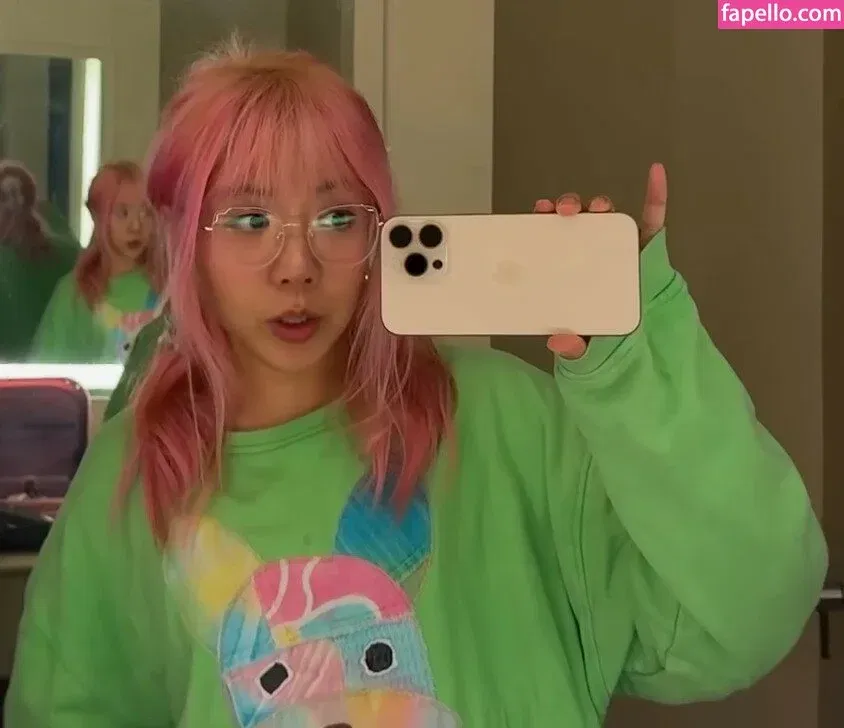 LilyPichu Onlyfans Photo Gallery 