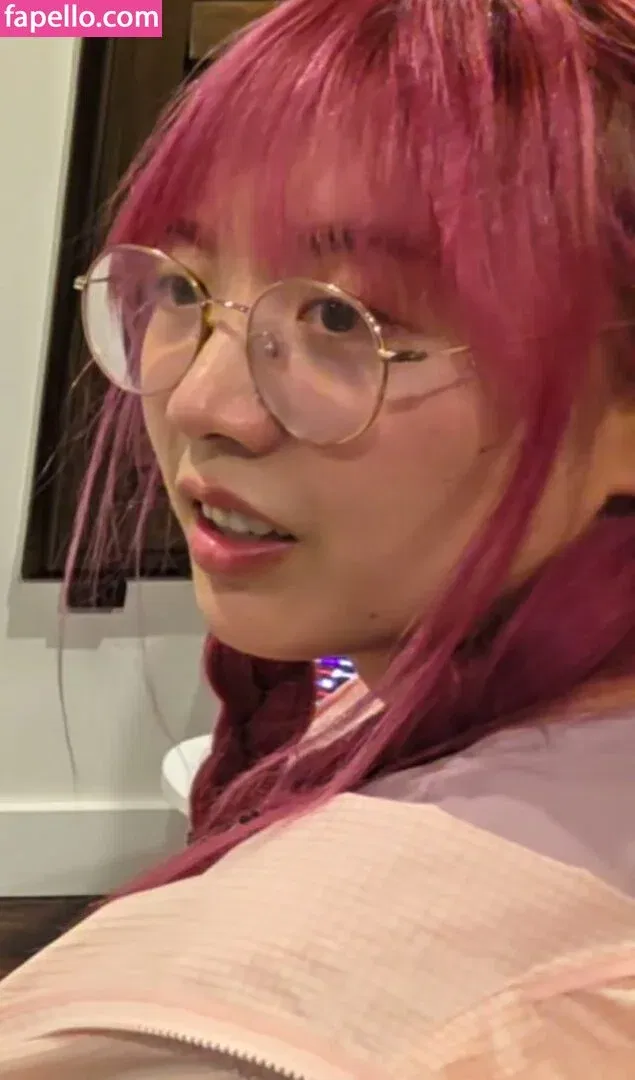LilyPichu Onlyfans Photo Gallery 