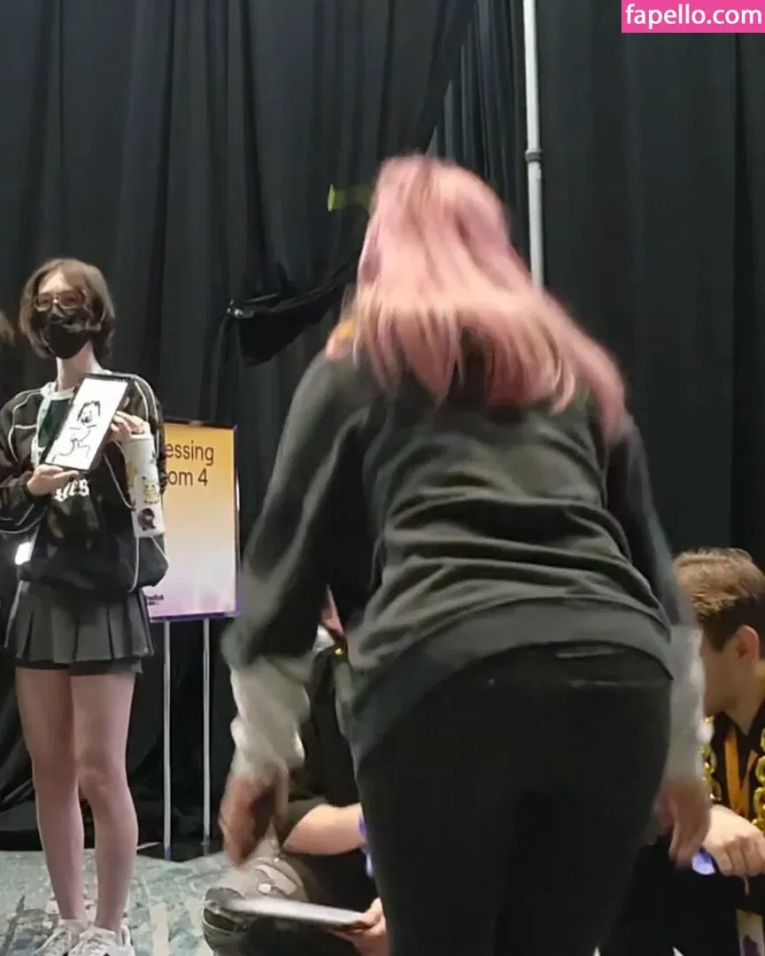 LilyPichu Onlyfans Photo Gallery 