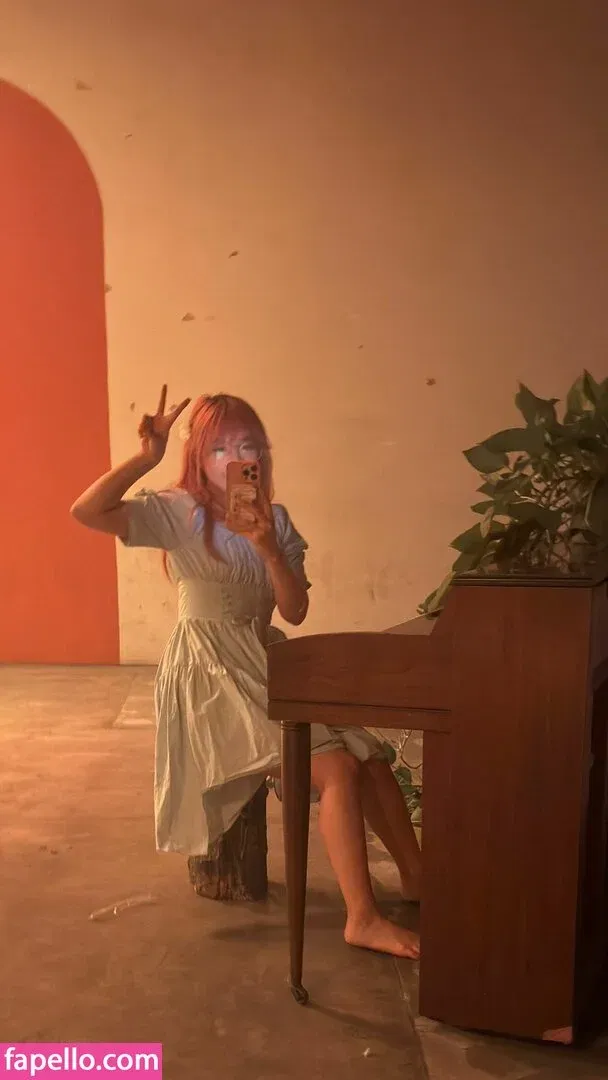 LilyPichu Onlyfans Photo Gallery 