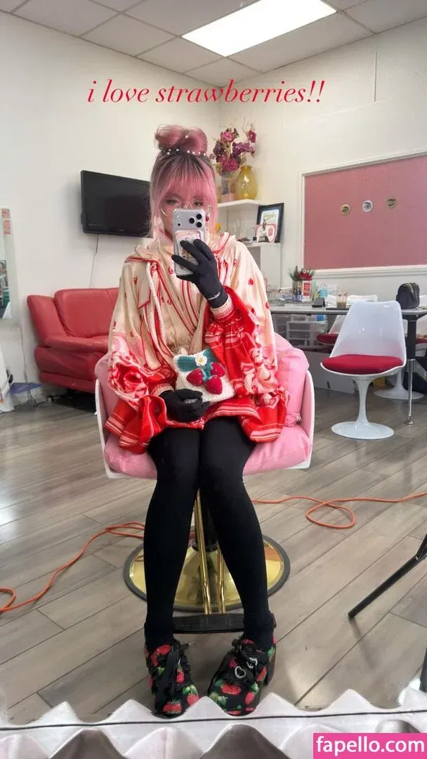 LilyPichu Onlyfans Photo Gallery 