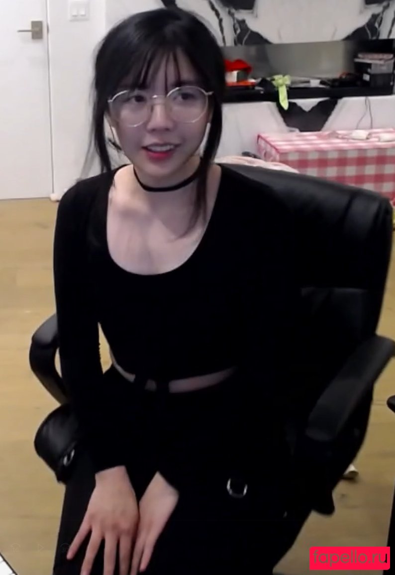 LilyPichu Onlyfans Photo Gallery 