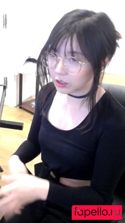 LilyPichu Onlyfans Photo Gallery 