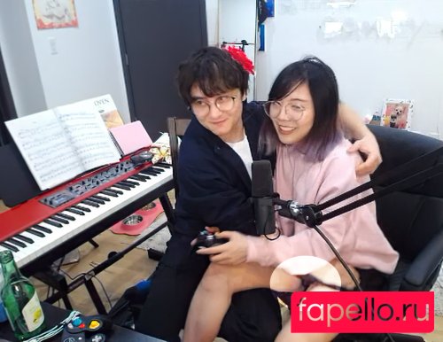 LilyPichu Onlyfans Photo Gallery 