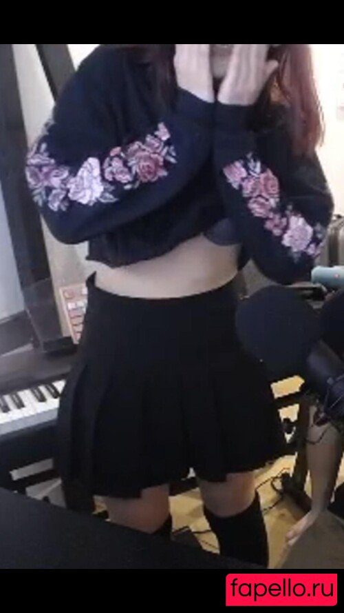 LilyPichu Onlyfans Photo Gallery 