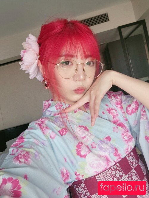 LilyPichu Onlyfans Photo Gallery 