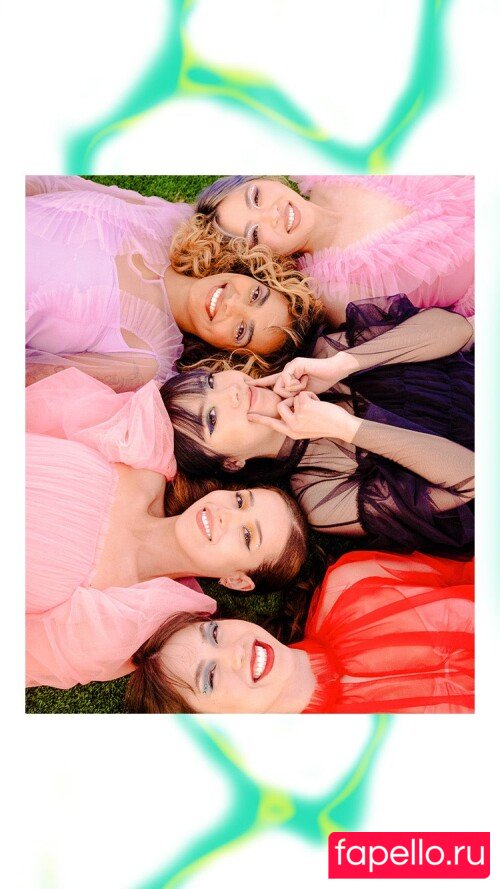 LilyPichu Onlyfans Photo Gallery 