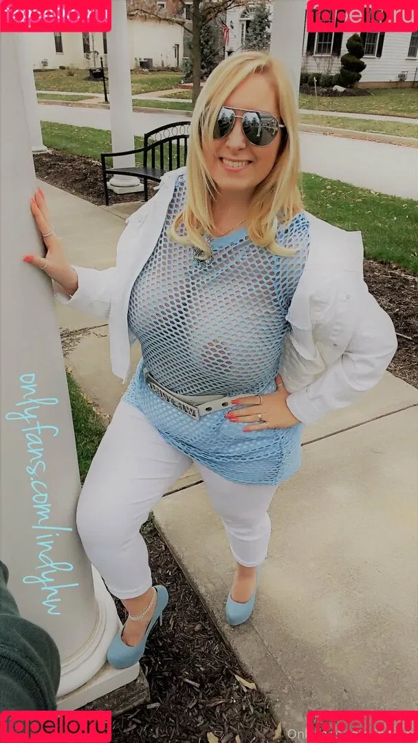 indyhw Onlyfans Photo Gallery 