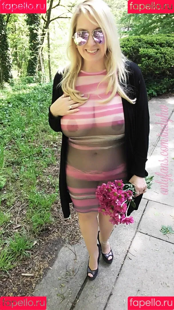 indyhw Onlyfans Photo Gallery 