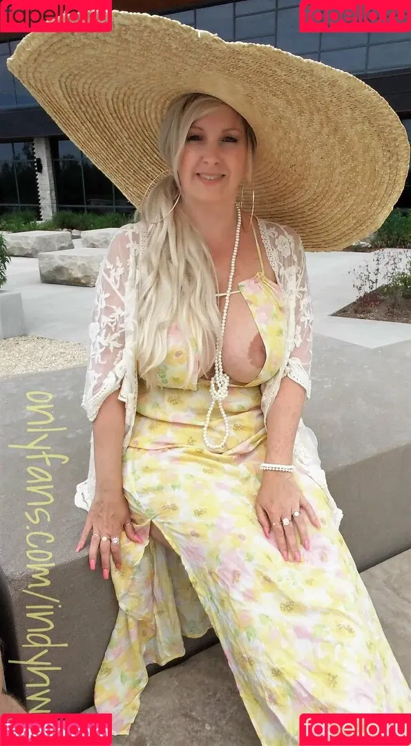 indyhw Onlyfans Photo Gallery 