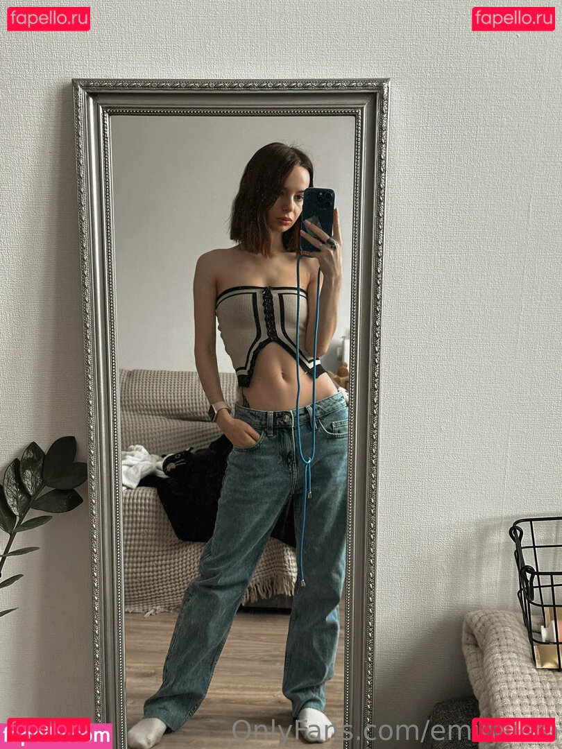 emilypoker Onlyfans Photo Gallery 