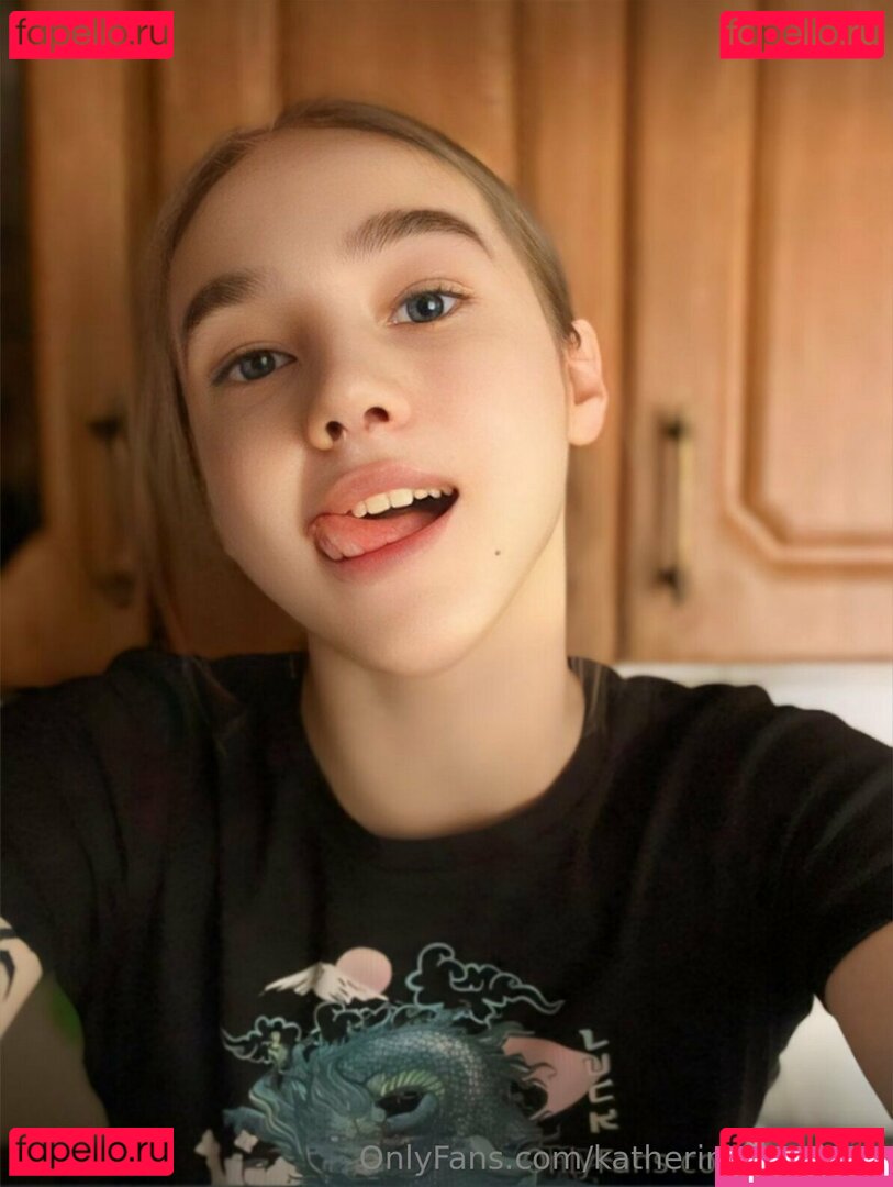 eva_juicy / eva_juicy.snacks Onlyfans Photo Gallery 