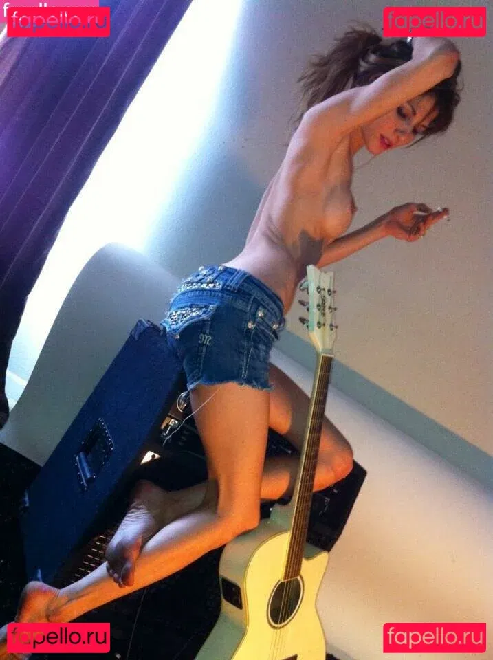 Jenni Lee Onlyfans Photo Gallery 