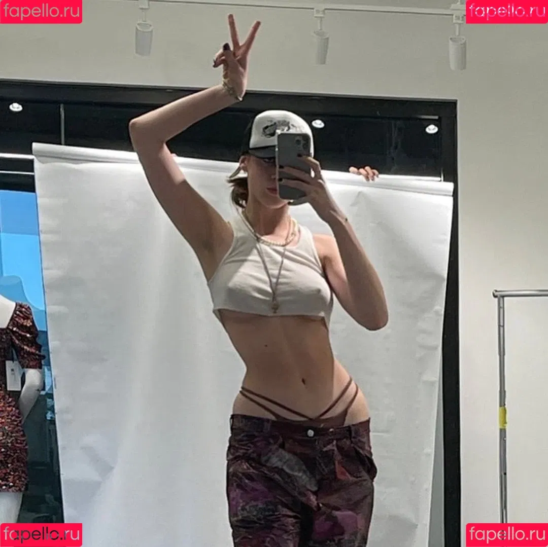Tati Bruening Onlyfans Photo Gallery 