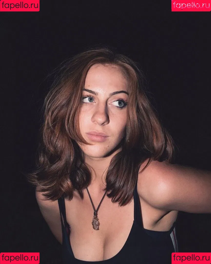 Tati Bruening Onlyfans Photo Gallery 