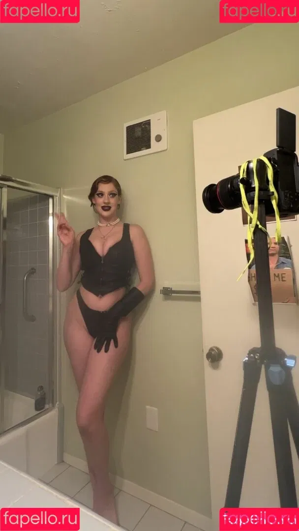 Tati Bruening Onlyfans Photo Gallery 