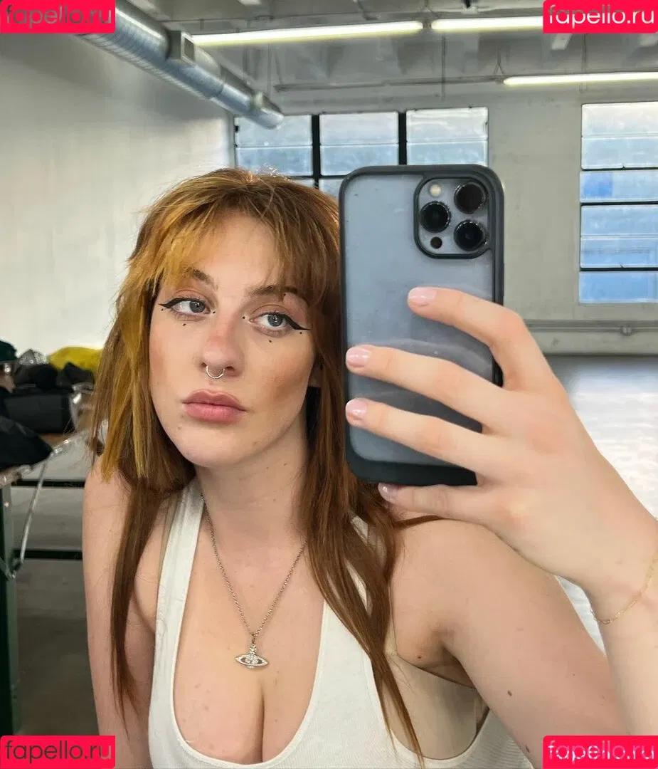 Tati Bruening Onlyfans Photo Gallery 