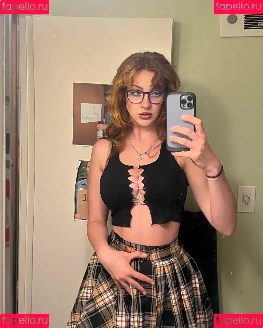 Tati Bruening Onlyfans Photo Gallery 