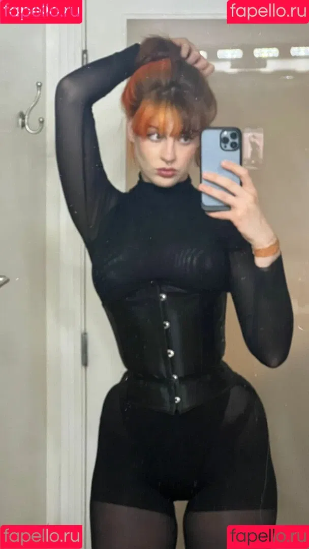 Tati Bruening Onlyfans Photo Gallery 