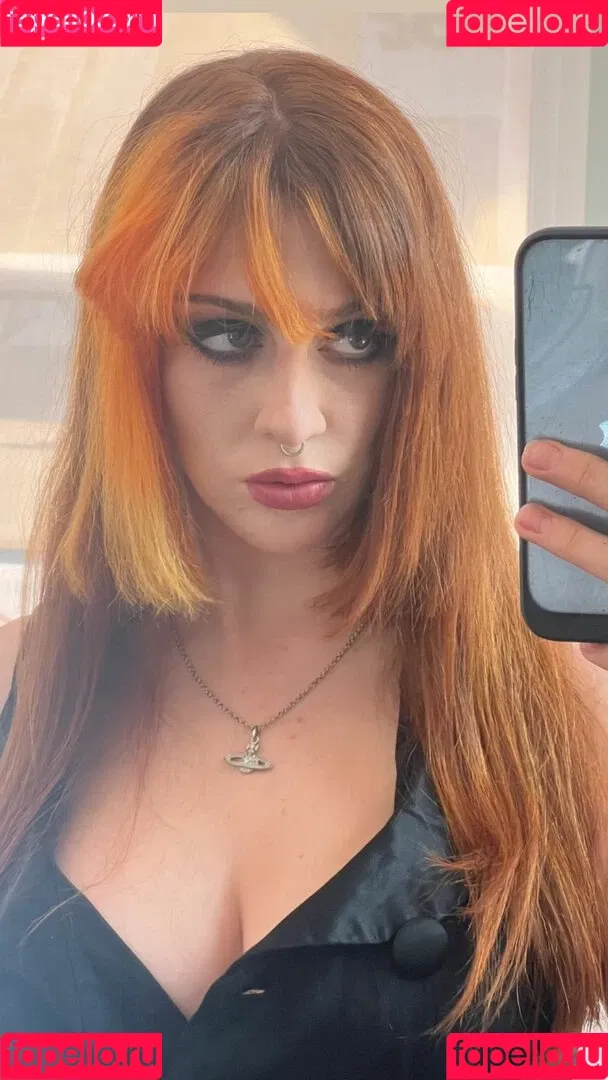 Tati Bruening Onlyfans Photo Gallery 