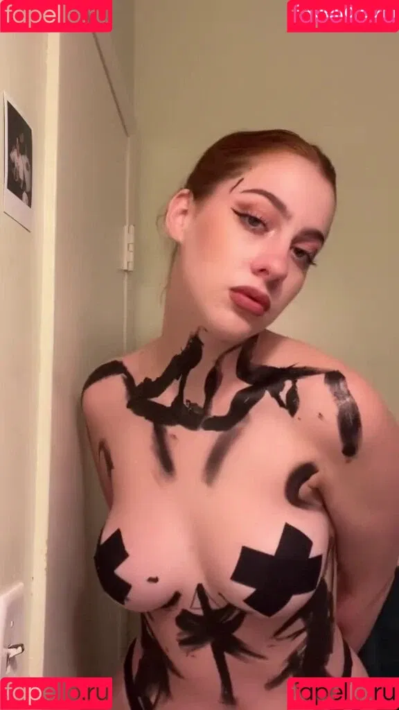 Tati Bruening Onlyfans Photo Gallery 