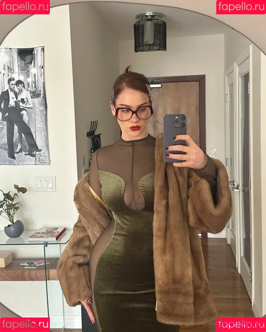 Tati Bruening Onlyfans Photo Gallery 