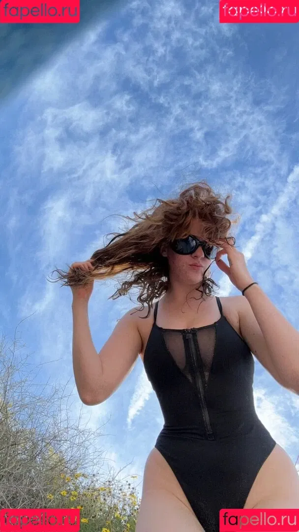 Tati Bruening Onlyfans Photo Gallery 