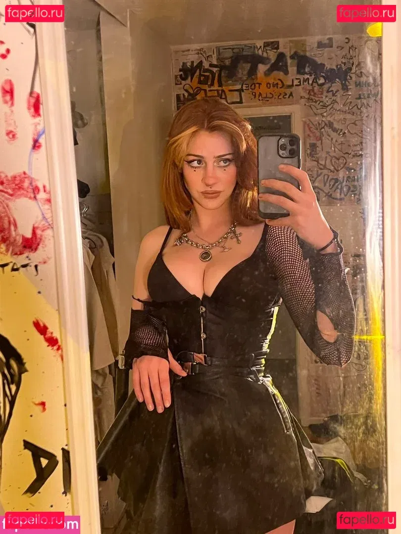 Tati Bruening Onlyfans Photo Gallery 