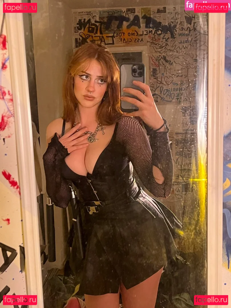 Tati Bruening Onlyfans Photo Gallery 