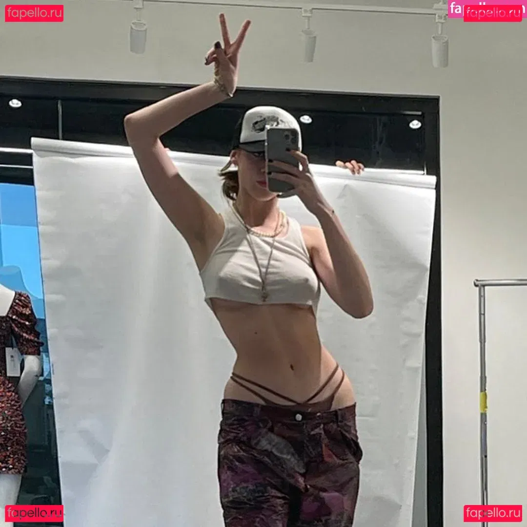 Tati Bruening Onlyfans Photo Gallery 