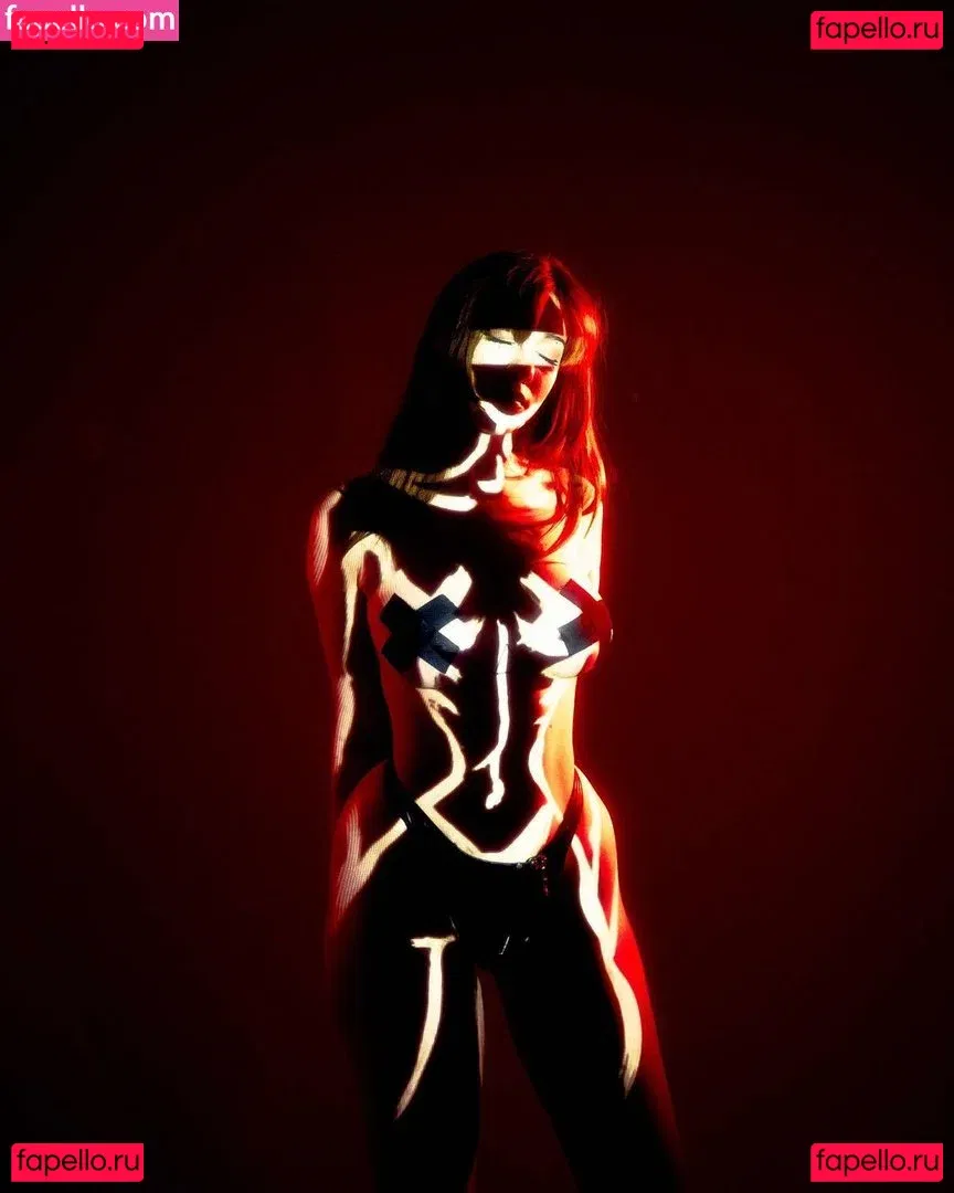 Tati Bruening Onlyfans Photo Gallery 